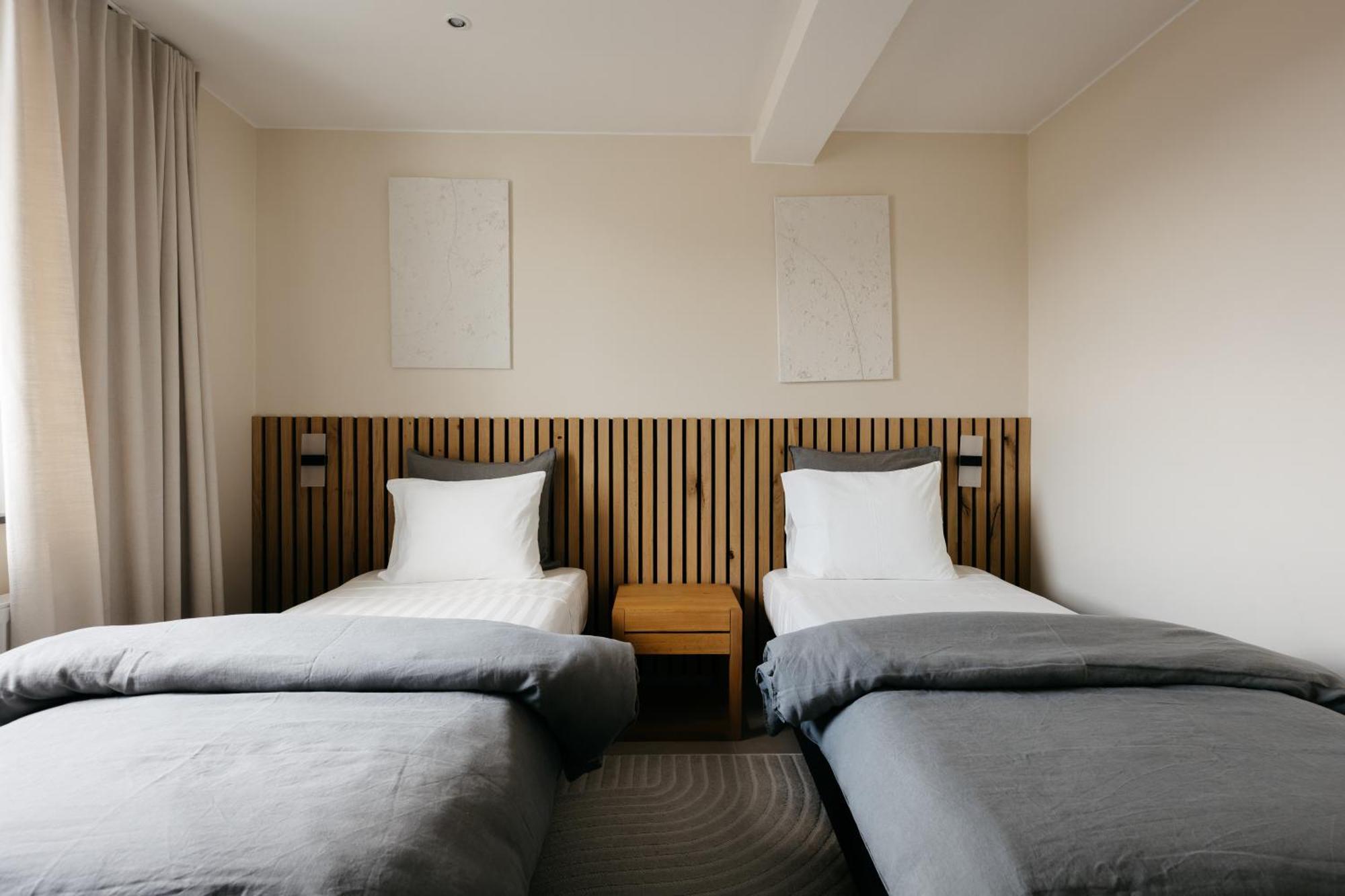 The Edgewater Suites - Skyline Namur Extérieur photo